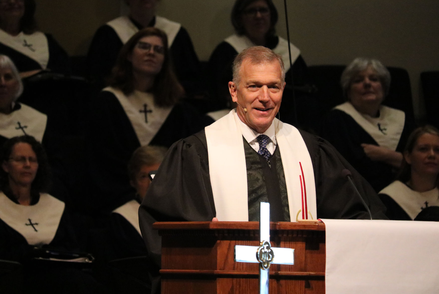 Pastor Mark Vowell
